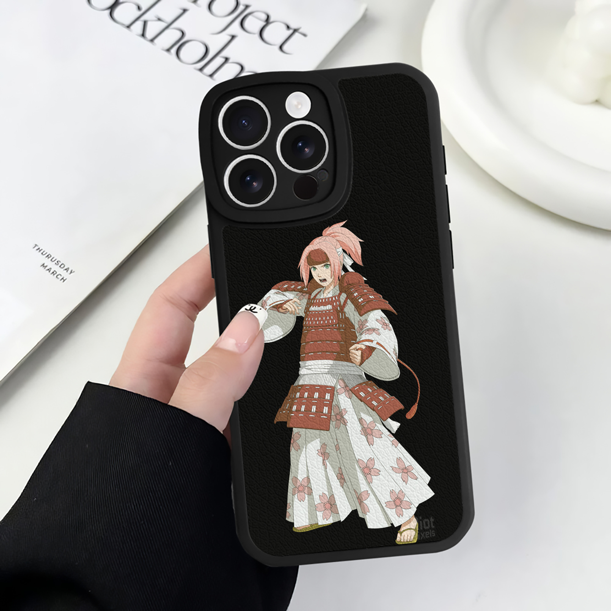 （画像用） NARUTO -ナルト- 春野サクラ Haruno Sakura 【iPhone 16シリーズ対応】シリコンスマホケース（レザー調） 材質：シリコン